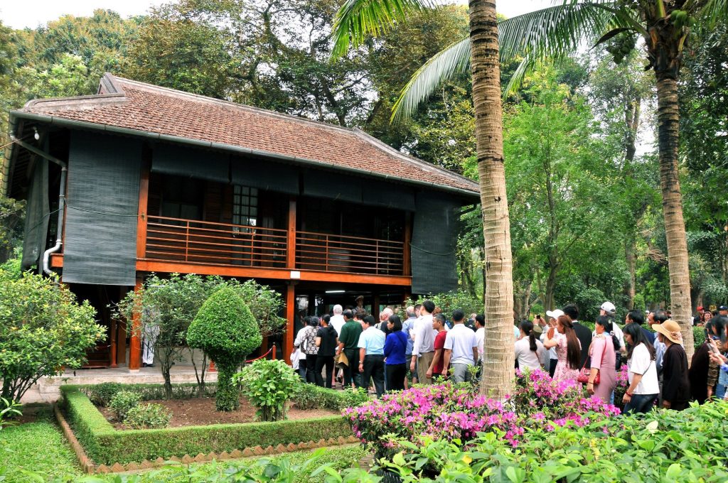 Khu Di tích Hồ Chí Minh tại Phủ Chủ tịch