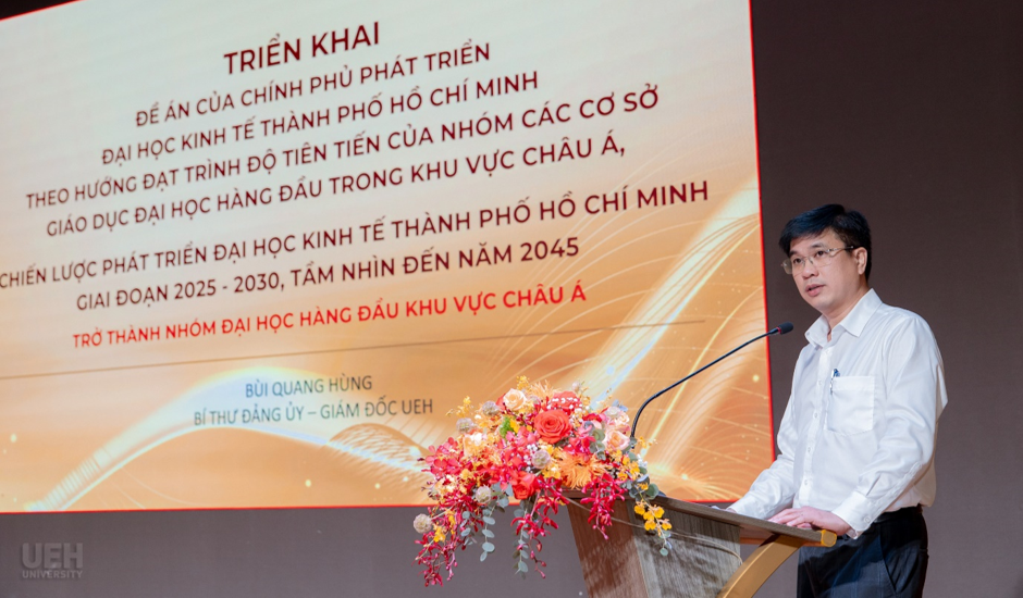 PGS.TS. Bùi Quang Hùng triển khai định hướng chiến lược phát triển UEH