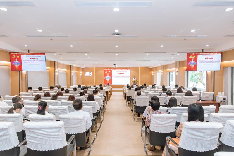 Tuyên dương 06 tập thể, 42 cá nhân điển hình học tập và làm theo tư tưởng, đạo đức, phong cách Hồ Chí Minh